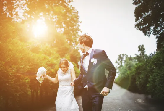 Service chauffeur prive mariage depuis nice femme de mariee et son mari